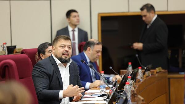 Permanente dará continuidad a denuncia de mafia de pagarés y Soroka se inclina por juicio a ministros