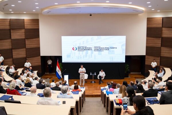 Peña espera alcanzar el triple grado de inversión en 2026