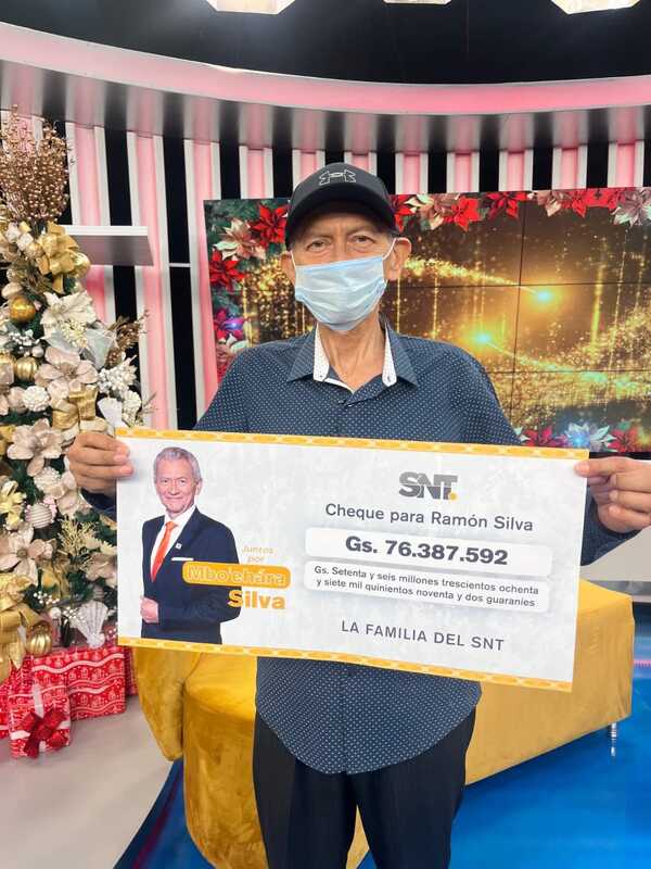 Popular / Ramón Silva recibió 76 palos de su excompas del SNT