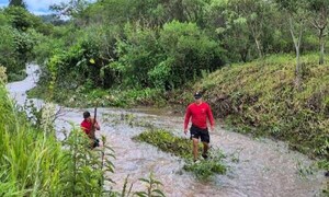 Continúa la búsqueda de adolescente arrastrada por un raudal en Cambyretá – Prensa 5