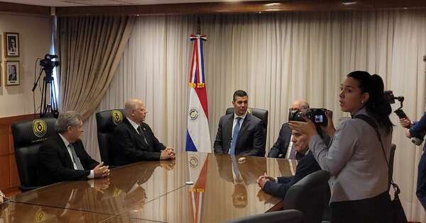 Diario HOY | Peña y ministros de la Corte ultiman detalles de la nueva ley de arbitraje