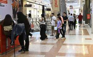 Shoppings ajustan horarios para facilitar las compras navideñas - Economía - ABC Color