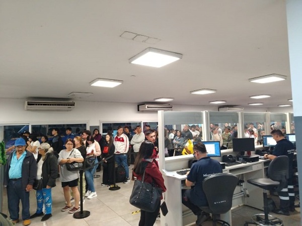 Más de 101.000 personas ingresaron al país antes de las fiestas, según Migraciones