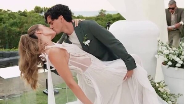 Popular / (VIDEO) ¡El pelotero Jesús Medina se casó con una modelo y un hecho hizo llorar al rollo!