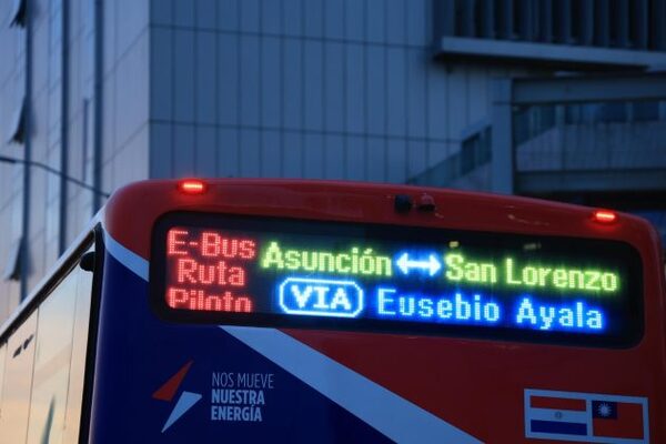 Buses eléctricos E1: paradas fijas dan mayor eficiencia en el tramo Asunción y San Lorenzo