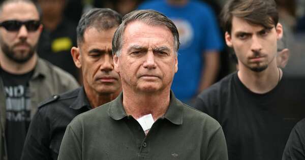 Diario HOY | Justicia de Brasil autoriza a Bolsonaro a salir de la cárcel para operarse en Navidad