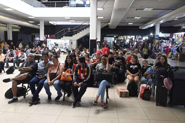 Estación de Buses de Asunción ya recibió a 36.000 viajeros - Nacionales - ABC Color
