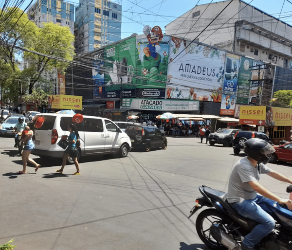 Asalto en CDE: Turistas obligados a transferir 3.500 reales