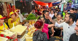 Diario HOY | La fiesta de las compras se vive en el Mercado 4