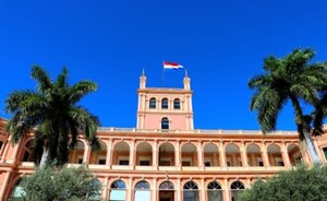 Ejecutivo oficializa asueto a partir de las 12:00 horas del miércoles