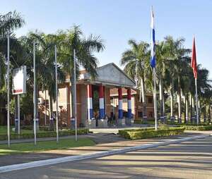 Jóvenes de parcialidades indígenas cuentan con opciones de estudios universitarios - Nacionales - ABC Color