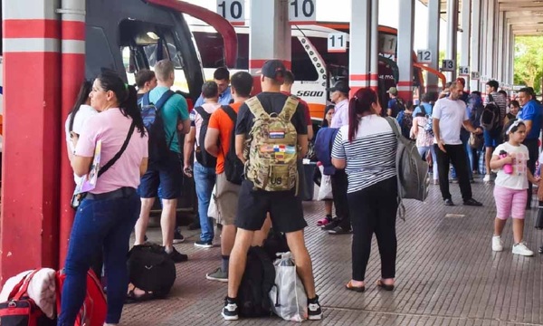 Más de 30.000 personas viajaron desde la Estación de Buses de Asunción por Navidad - OviedoPress