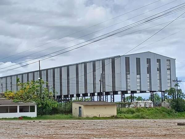 Petropar prioriza oficinas para Troche, pero sigue parado el tren de molienda - Economía - ABC Color