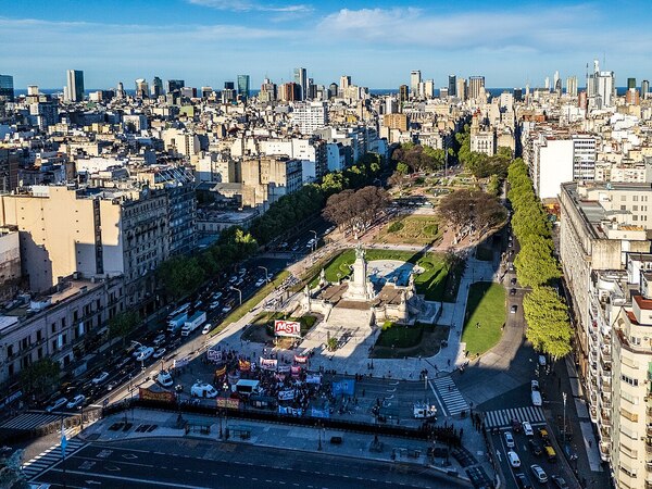 La deuda externa de Argentina alcanza un récord de 316.935 millones de dólares