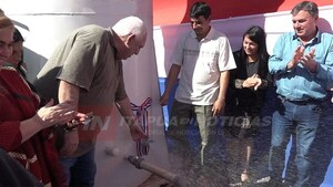 INAUGURAN SISTEMA DE AGUA POTABLE EN CARLOS ANTONIO LÓPEZ