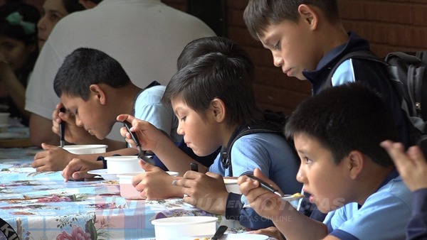 ENCARNACIÓN APRUEBAN ALMUERZO ESCOLAR PARA ACELERAR INICIO DE LA PROVISIÓN.