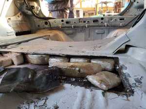 INCAUTARON 30 KILOS DE COCAÍNA EN EN EL PUENTE SAN ROQUE GONZÁLEZ Y DETUVIERON AL CONDUCTOR