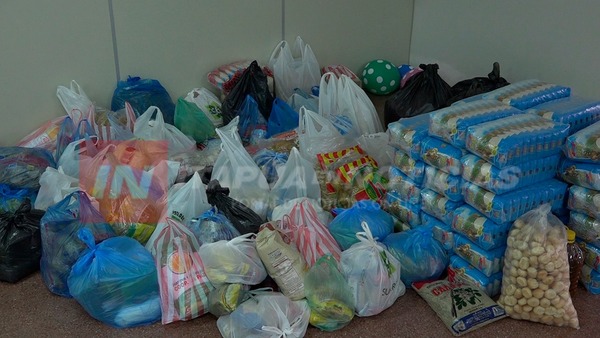 POLICÍAS SOLIDARIOS DE ITAPÚA REUNIERON APORTES PARA ÑEEMBUCÚ.