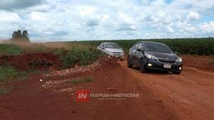 COMUNA INTERVIENE REPARACIÓN DE CAMINOS EN HOHENAU 1.