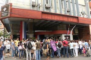 FUNCIONARIOS DEL MINISTERIO PÚBLICO LEVANTARON LA HUELGA