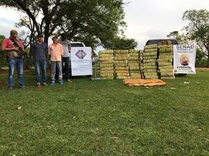 SAN PEDRO DEL PNA.: MAS DE 1 TON. DE DROGA Y TRES DETENIDOS