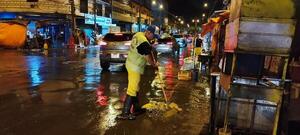 El operativo “limpieza Mercado 4” se encuentra en marcha   - La Tribuna