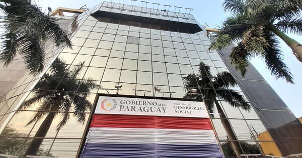 La Nación / MDS aclara que no realiza entrega de kits de víveres