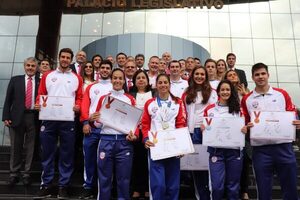 SENADO RECONOCE A JÓVENES ATLETAS POR DESTACADA PARTICIPACIÓN EN JUEGOS ODESUR