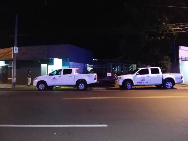 INCENDIÓ: ALLANAN VIVIENDA DE FUNCIONARIA MUNICIPAL EN BUSCA DE EVIDENCIAS