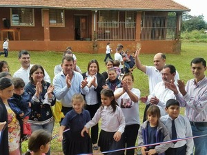 INAUGURAN AULA COMPLETAMENTE EQUIPADA PARA EDUCACIÓN INICIAL EN MA. AUXILIADORA