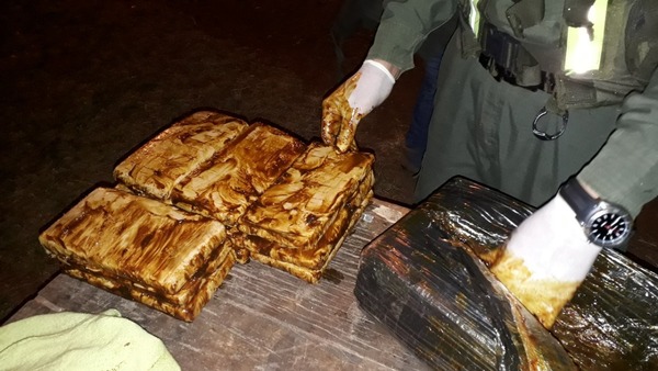 CAE PARAGUAYA CON 7,059 kilos DE MARIHUANA EN POSADAS – ARG.