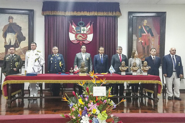 HOMENAJE AL CORONEL JOSÉ FÉLIX BOGADO EN PERÚ