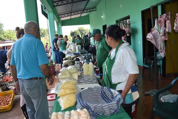 Okaragua Rembiapo organiza la tradicional feria por las fiestas de Navidad y fin de año - Nacionales - ABC Color