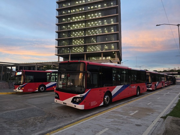 Aún en fase de prueba, buses eléctricos ya transportaron a 6.300 pasajeros - ADN Digital