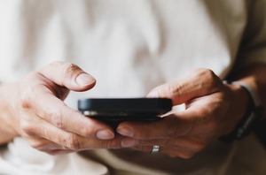 LINEA 155 DE SALUD MENTAL RECIBIÓ MÁS DE 8.400 LLAMADAS EN OCHO MESES