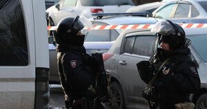 Dos policías y un civil muertos tras explosión de coche bomba en Moscú