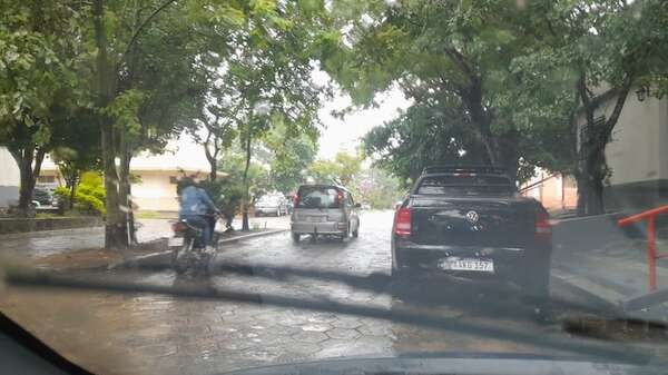 Intensas lluvias afectaron actividades en Pilar y se registró un accidente de tránsito - Nacionales - ABC Color