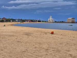 Calor húmedo y poco movimiento en las primeras horas de Navidad por Encarnación - Nacionales - ABC Color