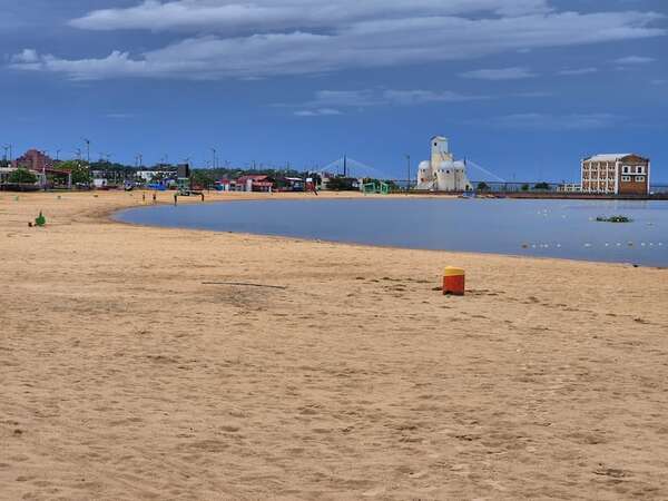 Calor húmedo y poco movimiento en las primeras horas de Navidad por Encarnación - Nacionales - ABC Color