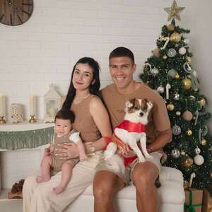 Ronaldo Dejesús celebra la Navidad a pura familia - Gente - ABC Color