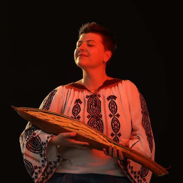 Cristina Bitiusca reinterpreta la Navidad desde la música paraguaya y el jazz - Música - ABC Color