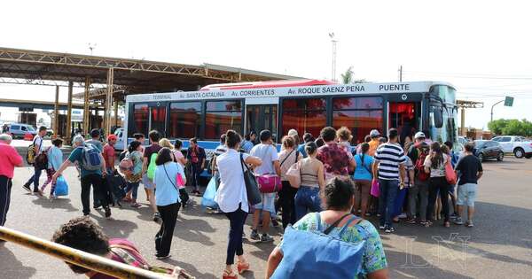 La Nación / Fiestas de fin de año: afluencia de argentinos dinamiza el comercio paraguayo