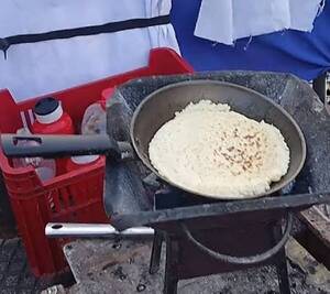 Venta de mbejú alimenta sus sueños