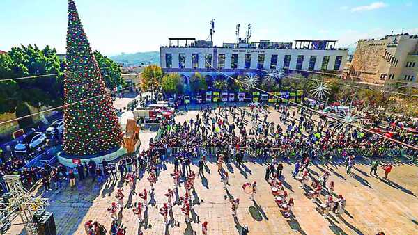 Belén recupera el brillo navideño tras dos años de guerra