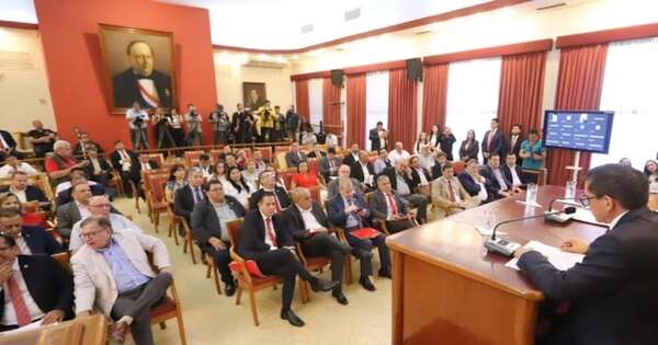 La Nación / Financiamiento político: resaltan ejemplo de ANR