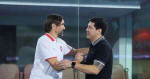 La Nación / Dos DT dirigieron todo el año