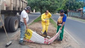 Popular / Un montón de basura ojeipe'a de la capital tras la navidad