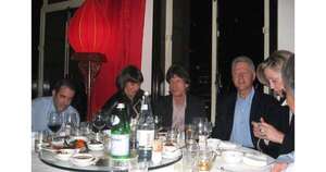 La Nación / Revisan un millón de documentos del caso Epstein para su publicación