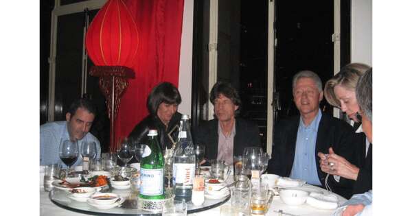 La Nación / Revisan un millón de documentos del caso Epstein para su publicación