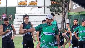 Morínigo sigue en la búsqueda del portero